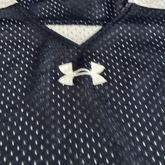 EUC Under Armour Reversible White/Navy Blue Wide Arm Mesh Tank/Pinny - Youth XS - Picture 7 of 7